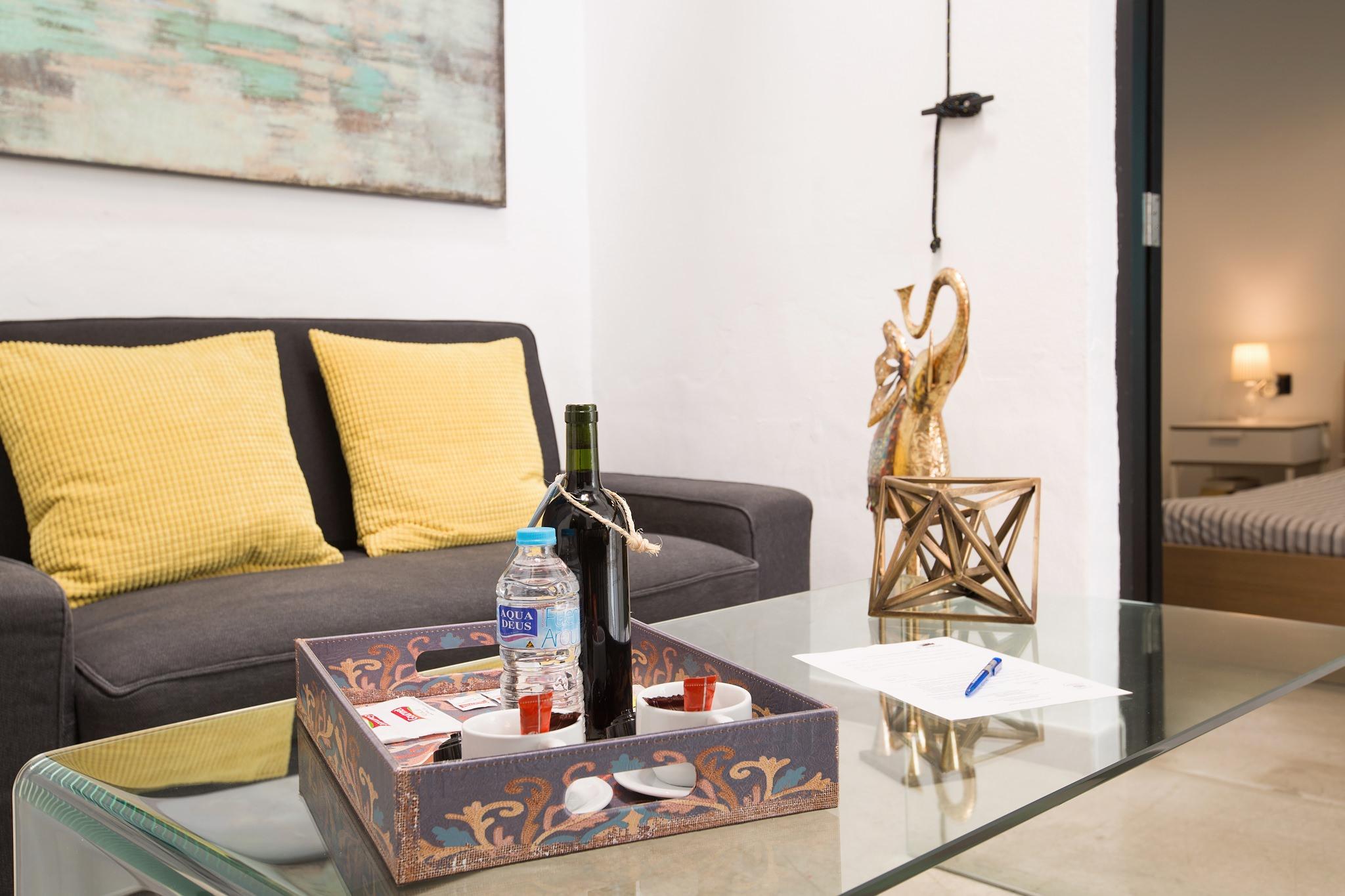 El Charco Suites Arrecife  Εξωτερικό φωτογραφία