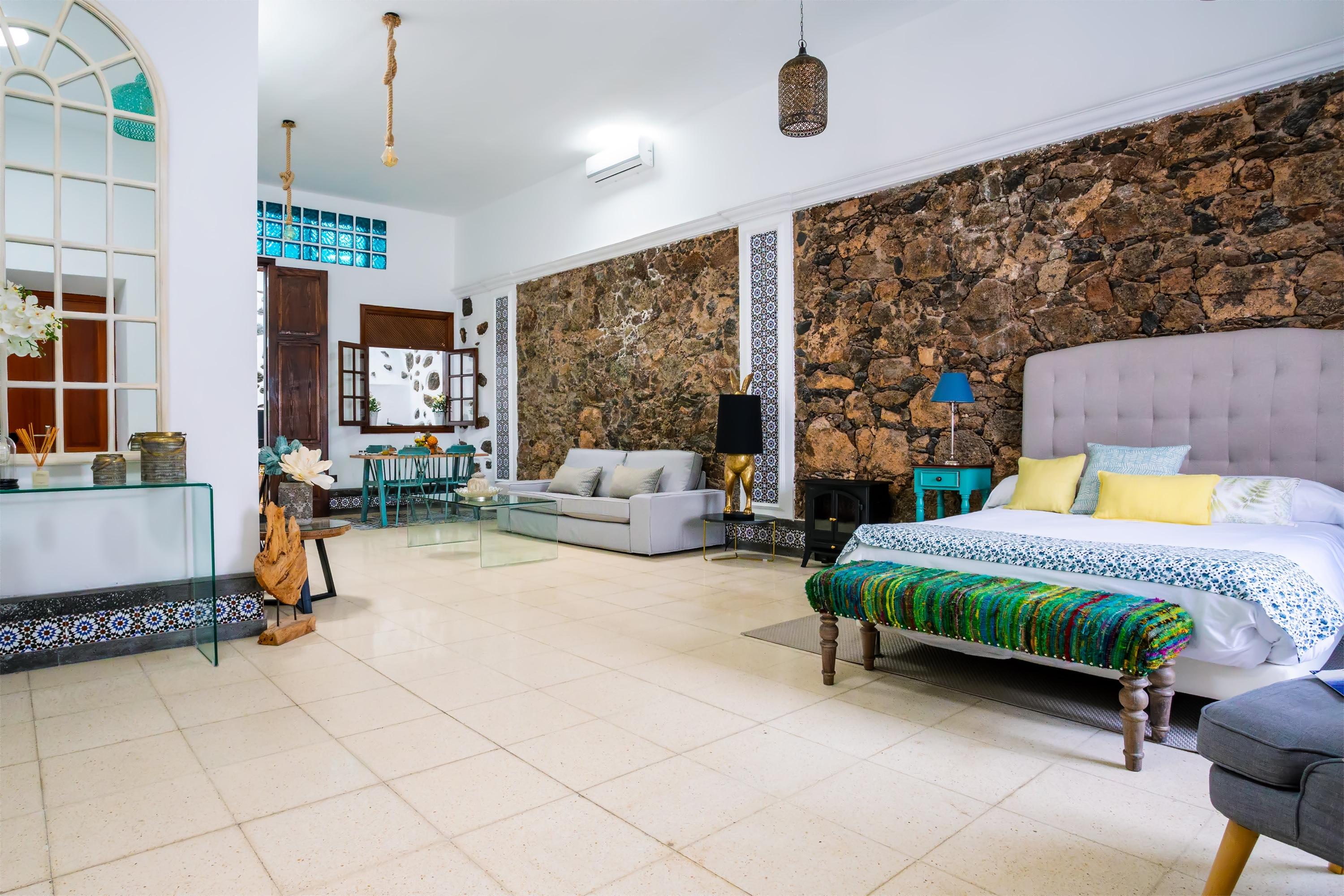 El Charco Suites Arrecife  Εξωτερικό φωτογραφία