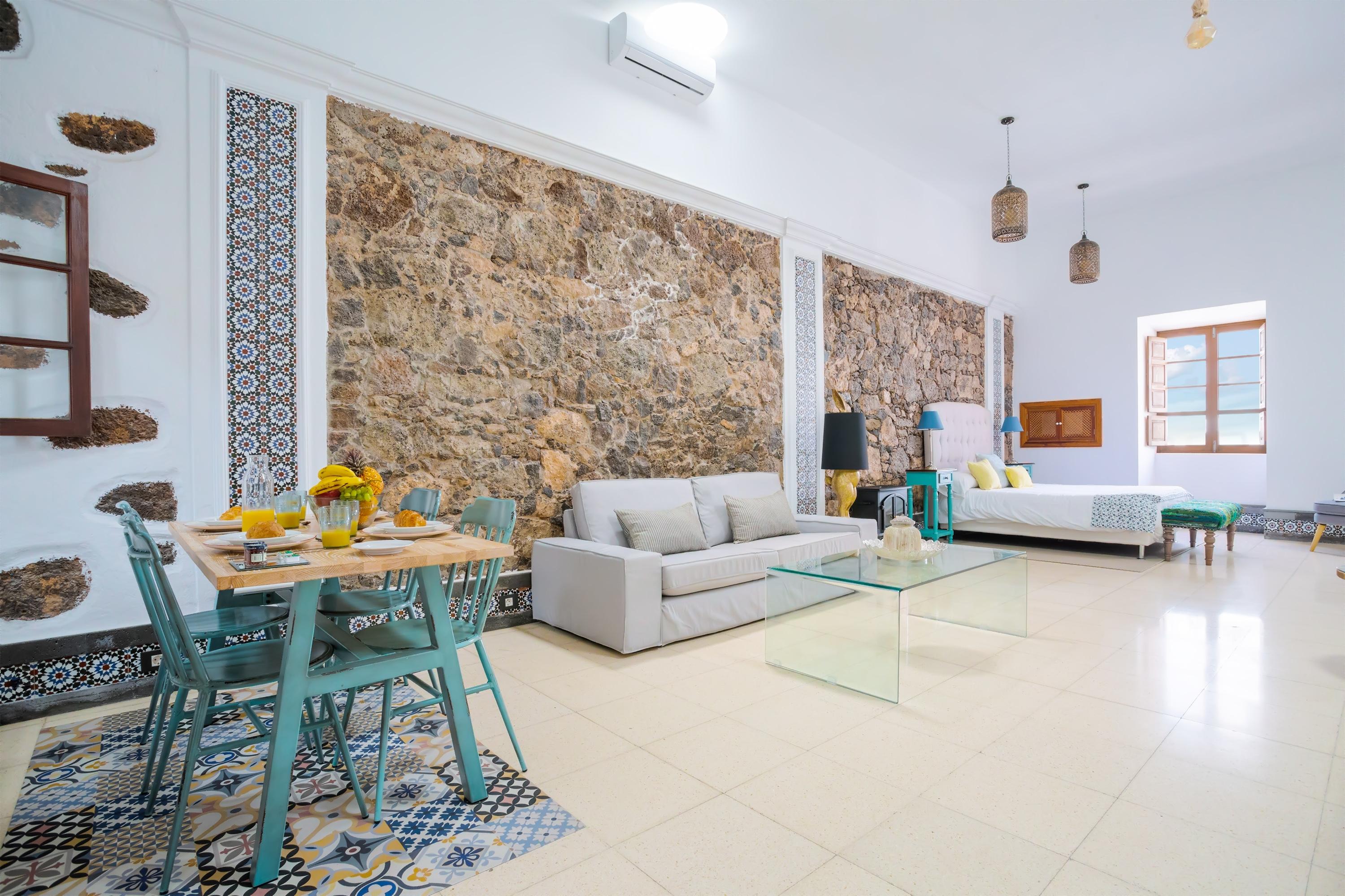 El Charco Suites Arrecife  Εξωτερικό φωτογραφία