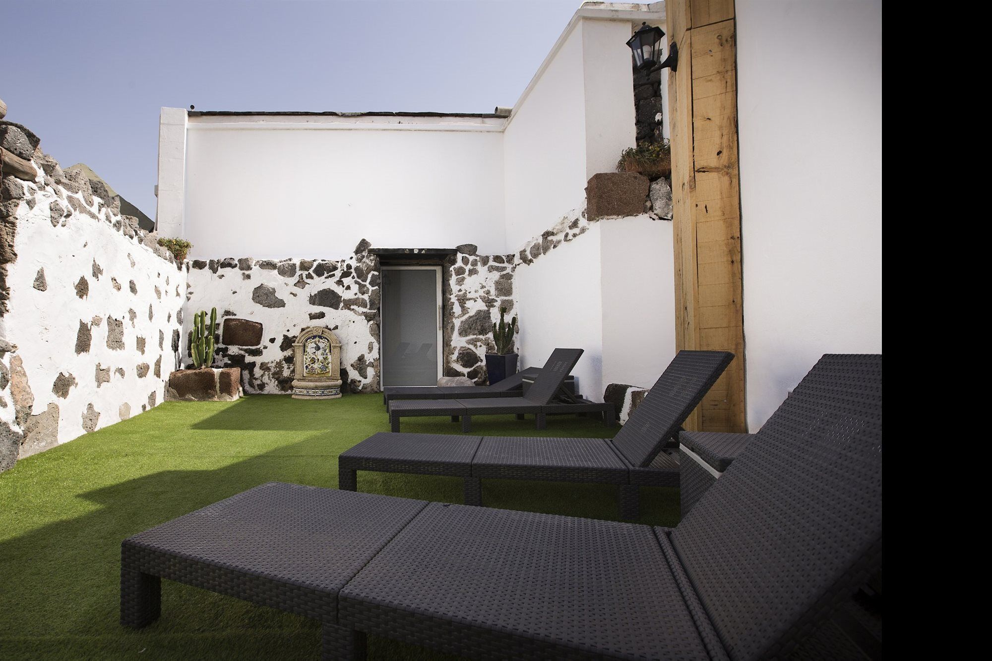 El Charco Suites Arrecife  Εξωτερικό φωτογραφία